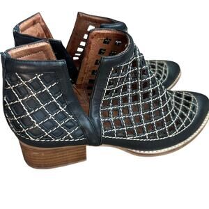 Jeffrey Campbell Taggart Black Open Weave Leather Ankle Booties- 8